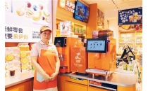 一杯咖啡，一份守护｜来伊份来咖400+爱心门店温暖接力2026上海慈善周A cup of coffee, a guardian - Laiyifen Laika 400+Love Store Warm Relay 2026 Shanghai Charity Week
