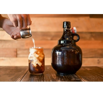 瑞幸瓶装咖啡要来了，九块九之后又有新玩法了？Luckin Coffee bottled coffee is coming, is there a new gameplay after 9.9 yuan?