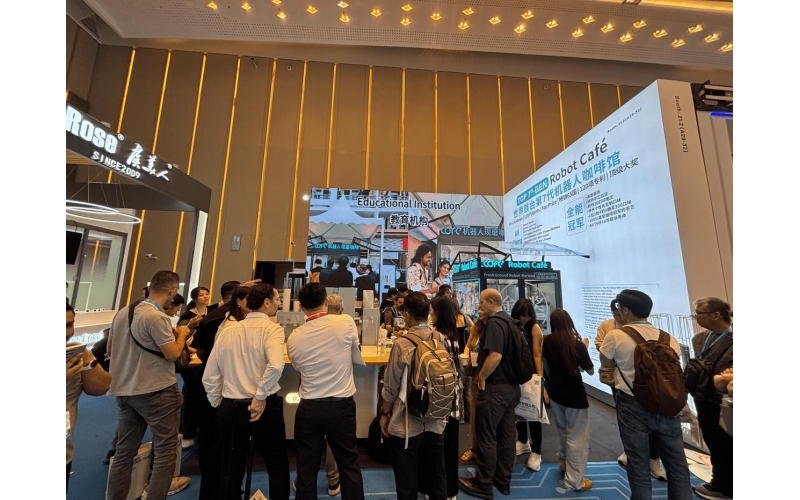 破记录：全能冠军咖啡机器人COFE+畅销65国，登顶全球Record breaking: The all-around champion coffee robot COFE+sells well in 65 countries and tops the global charts