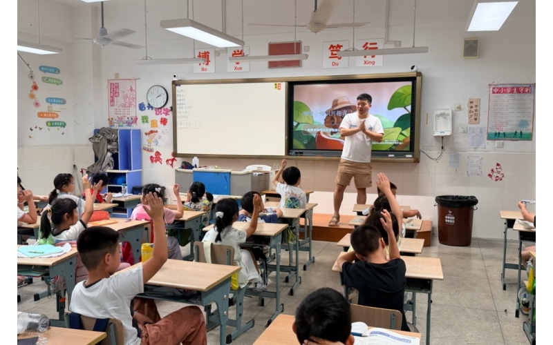 万里街道丨萌娃解锁&ldquo;啡&rdquo;常体验，沉浸式体验咖啡文化Wanli Street - Cute Children Unlock 'Coffee' Experience, Immersive Experience of Coffee Culture